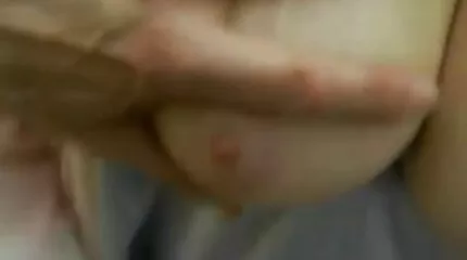 चोर धीरे से एक चुंबन के साथ मुंह में पतली रूसी कुतिया जीना गर्सन को सेक्सी फुल पिक्चर हिंदी चोदता है