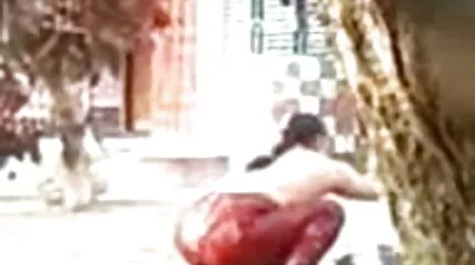 अप्रतिरोध्य विक्टोरिया सुइट सेक्सी ब्लू पिक्चर फुल एचडी लगातार अपने प्रेमी के सामने अपने पैर फैलाता है