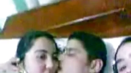 मोटी औरत पर फुल सेक्सी पिक्चर बीपी बैठे एक लंड.