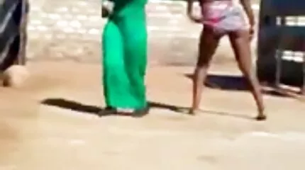 टैटू लाल बालों वाली फूहड़ कार्य सेक्सी पिक्चर फुल हद वीडियो करता है जर्मन भीड़
