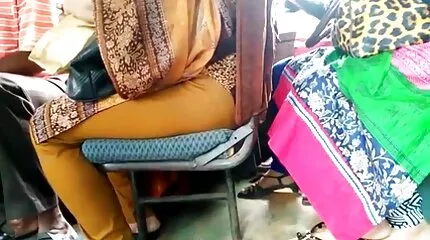 मेज फुल सेक्सी वीडियो पिक्चर पर रचनात्मक स्ट्रिपटीज़