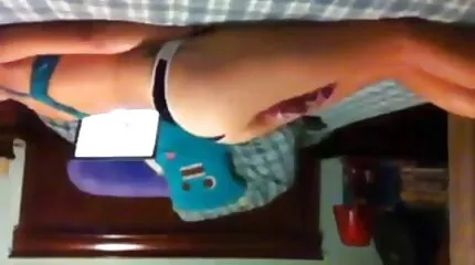 बुत इंग्लिश पिक्चर फुल सेक्सी चुंबन रयान मिलन ग्रेसी ग्लैमर